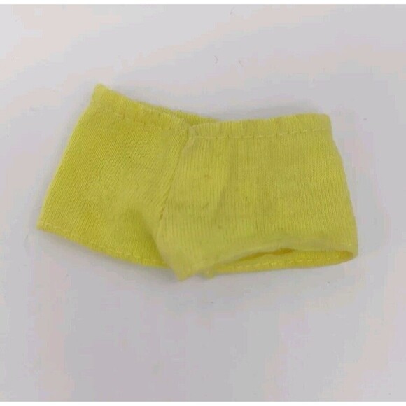 Vintage Barbie 1985 Skipper So Active Fashions #2235 Yellow Shorts Bottoms Only - Picture 2 of 4
